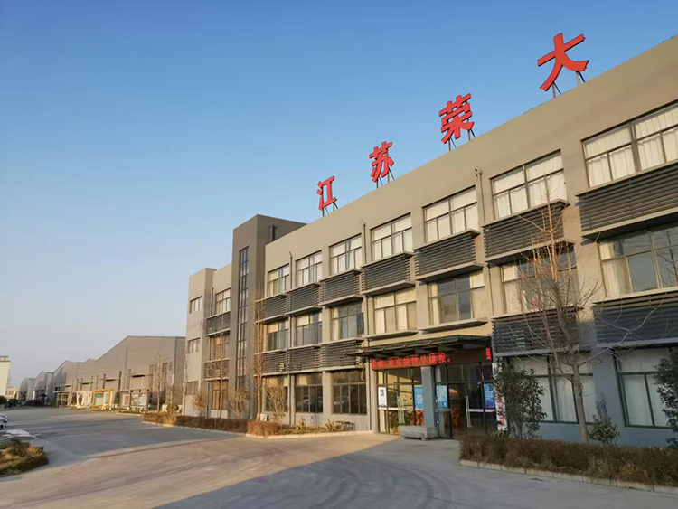 榮大候車亭廠景